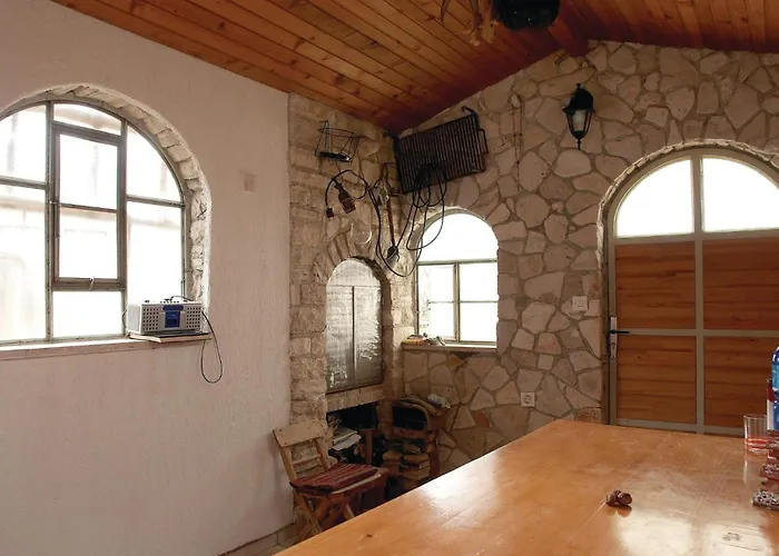 3 Bedroom Cozy In * Štinjan