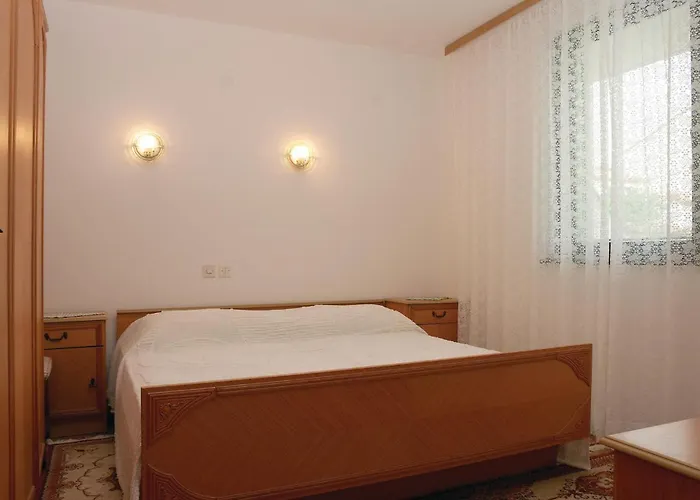 3 Bedroom Cozy In *